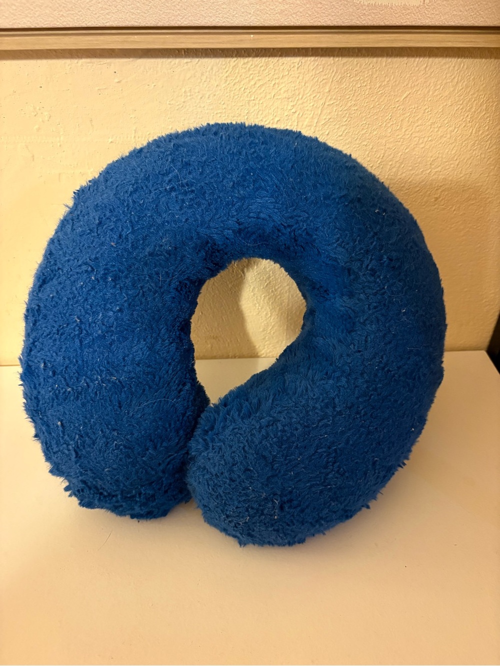 Plush Blue U-Shaped Travel Neck Pillow - Soft Support